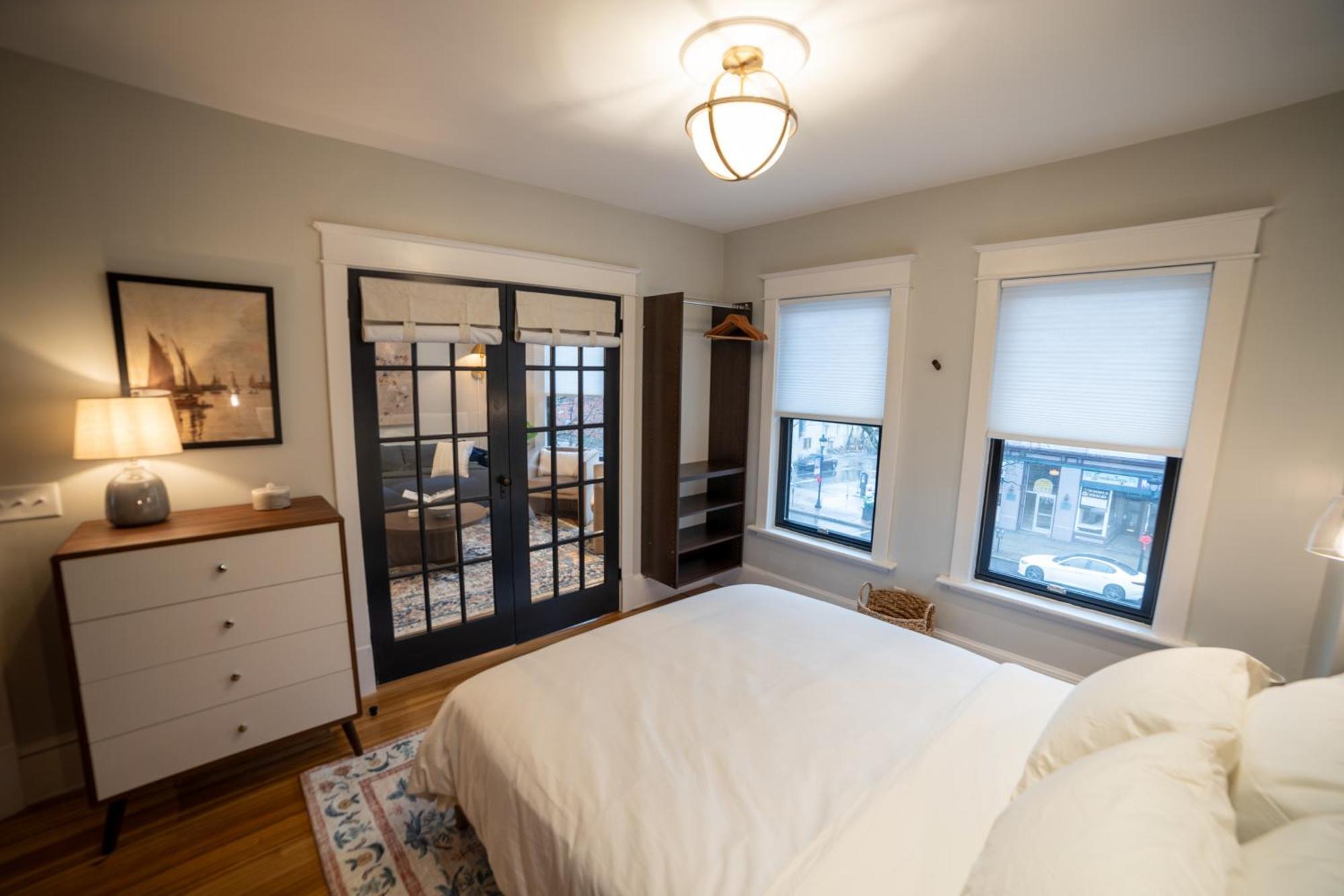 Apartment In The Heart Of Main Street *