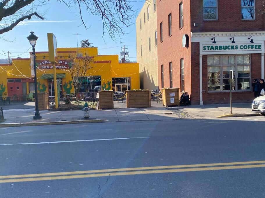 In The Heart Of Main Street Apartment Stroudsburg